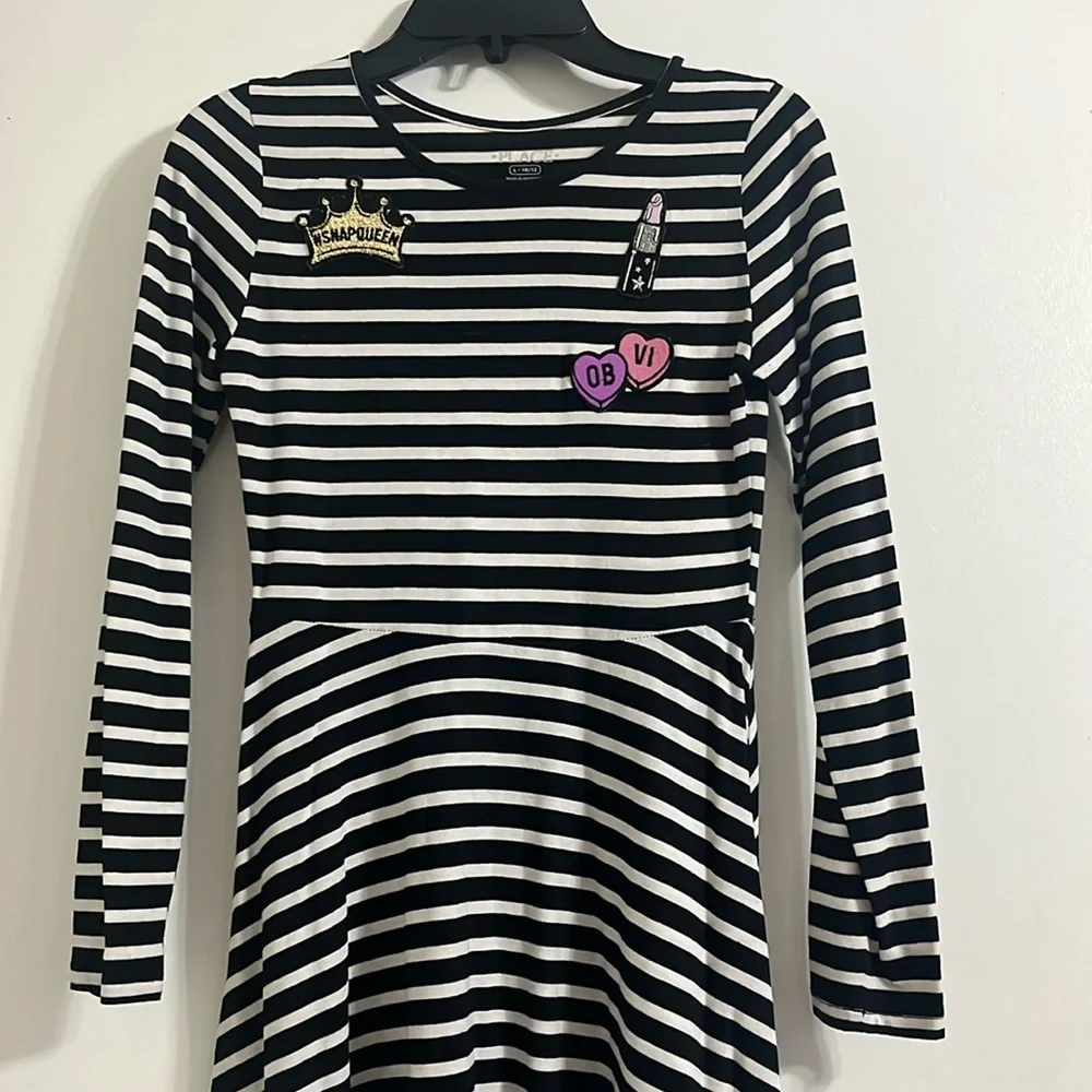 The Children’s Place Girl’s dress size L 10/12 Black and white striped - Picture 3 of 6